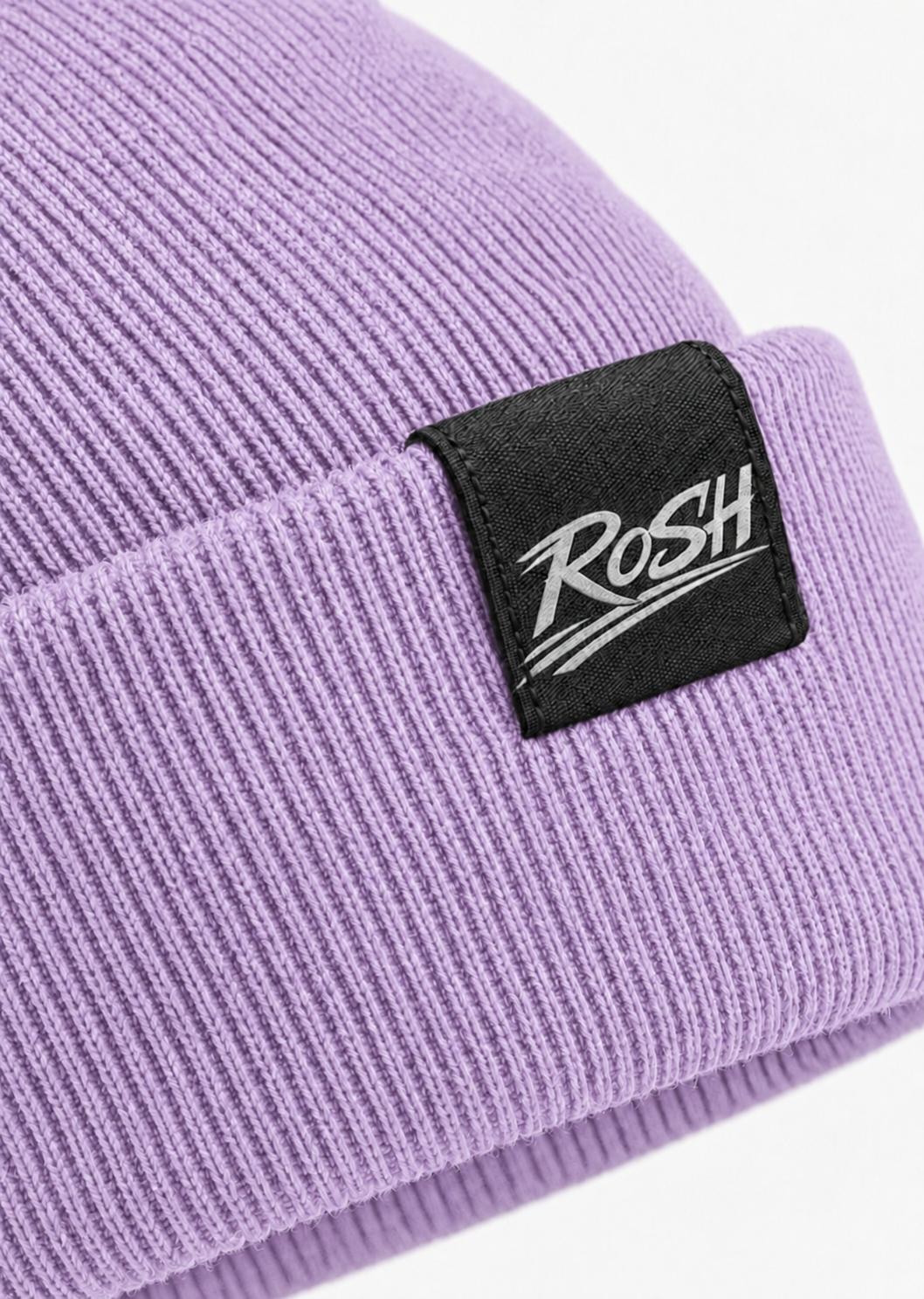 Ride or Stay Home Beanie Lavender – Detailansicht des RoSH-Webetiketts